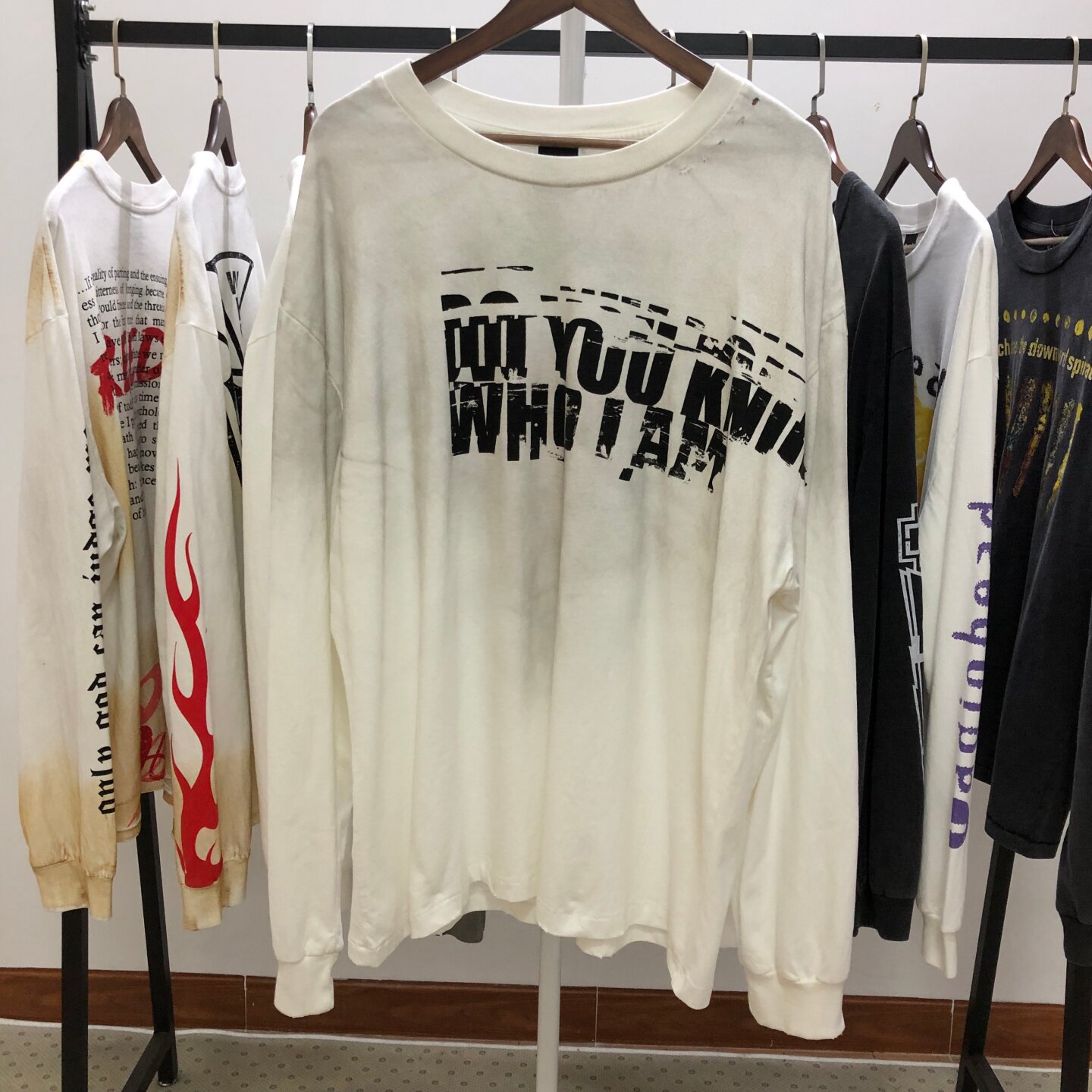 Saint Micheal 26SS 你知道我是谁吗洗水喷脏限定长袖T恤男女潮