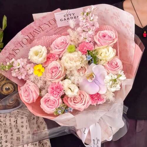 七夕芭蕾小香风玫瑰花束香皂花仿真成品花束送女朋友闺蜜生日礼物