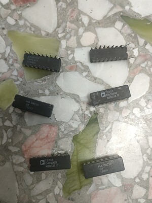 DAC10GX   CDIP  拔座