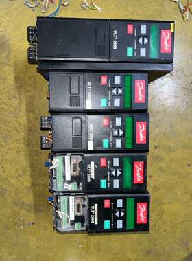 丹佛斯变频器2.2kwVLT2822PT4B20STR0D