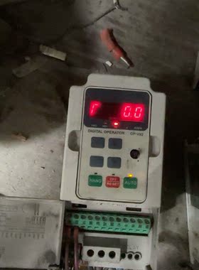 海利普变频器HLPNV0D7543A0.75kw二台安装孔