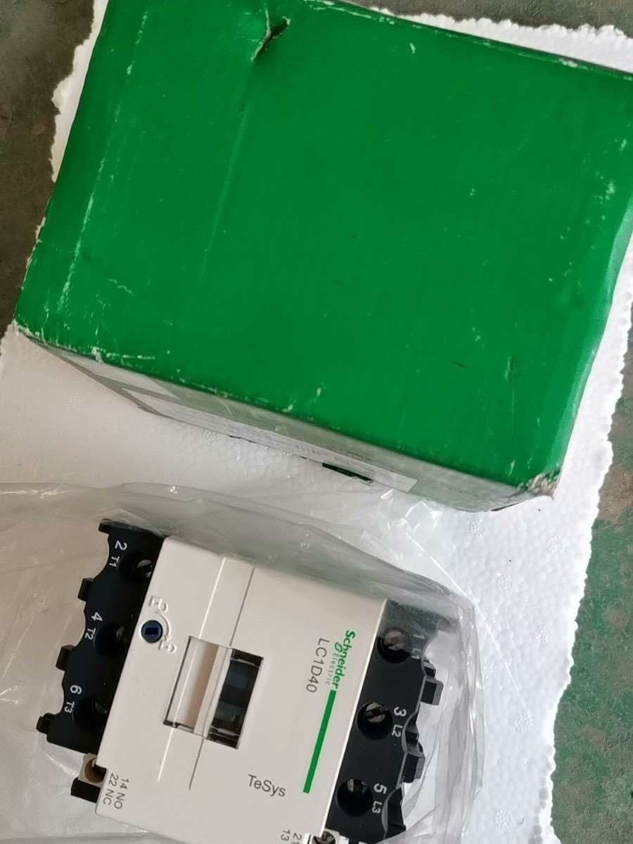 (议价)施耐德交流接触器LC1D40M7C线圈220V带包装