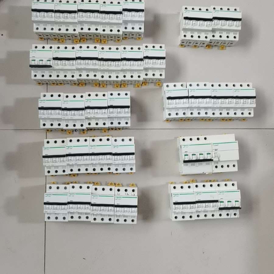 （议价）施耐德iC65N3P4PD6AD16AD32A