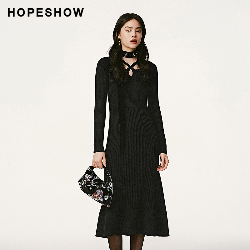 【日常价】红袖冬新款女装收腰镂空领套头针织连衣裙