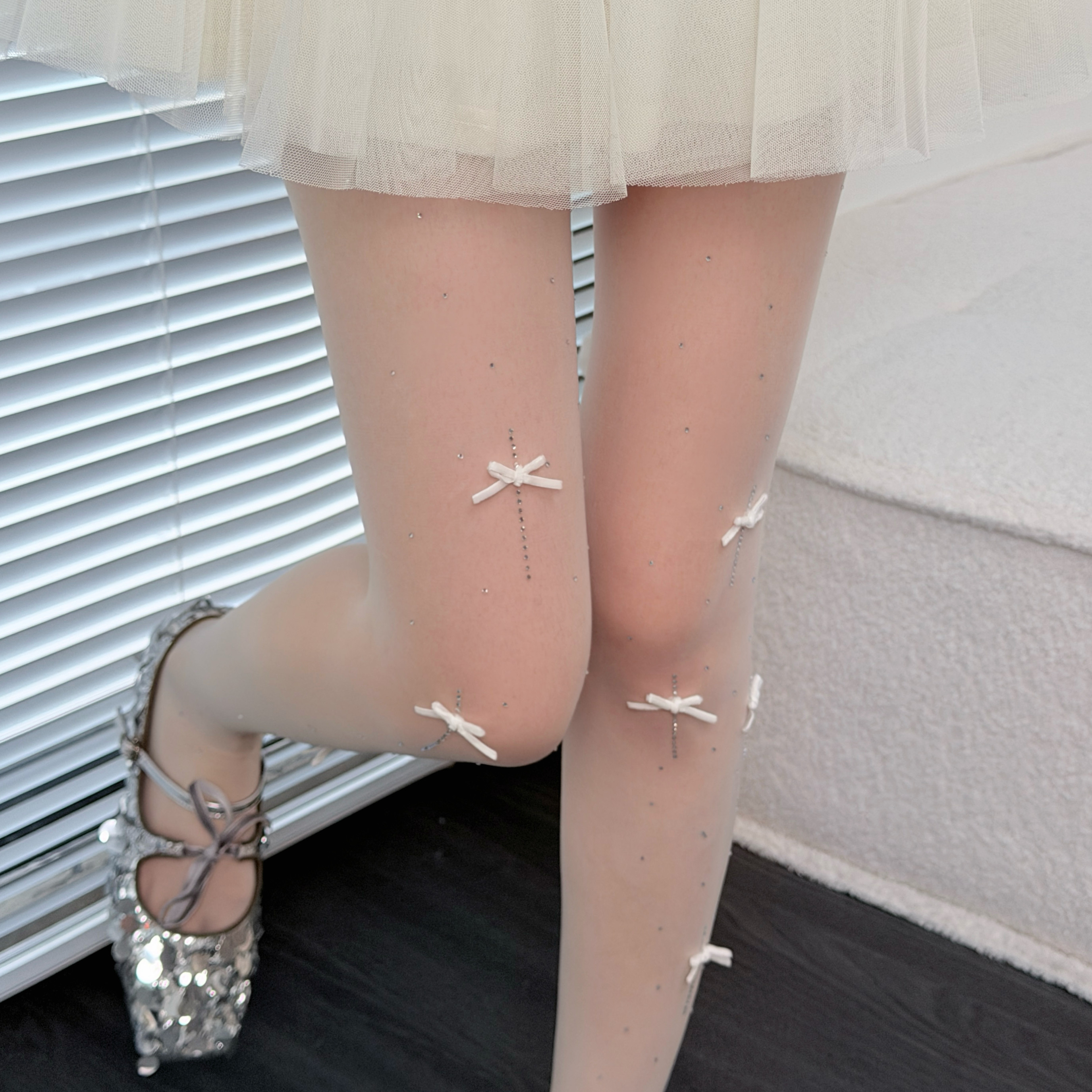 miu带钻蝴蝶结白色丝袜连袜裤纯欲Lolita打底裤少女芭蕾风防勾丝