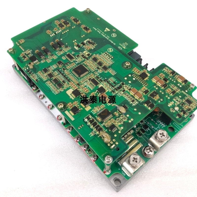 WS2000-M1G0-2K5D2C0-SZHG01车载DC/DC转换模块13.8V请询价