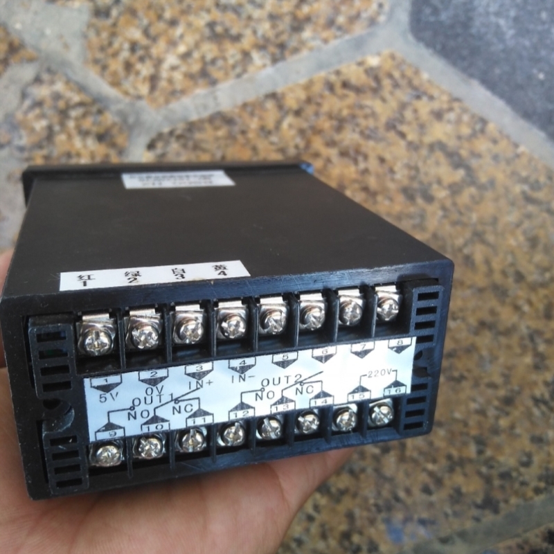 中诺称重仪表BSCC-H2实物拍摄