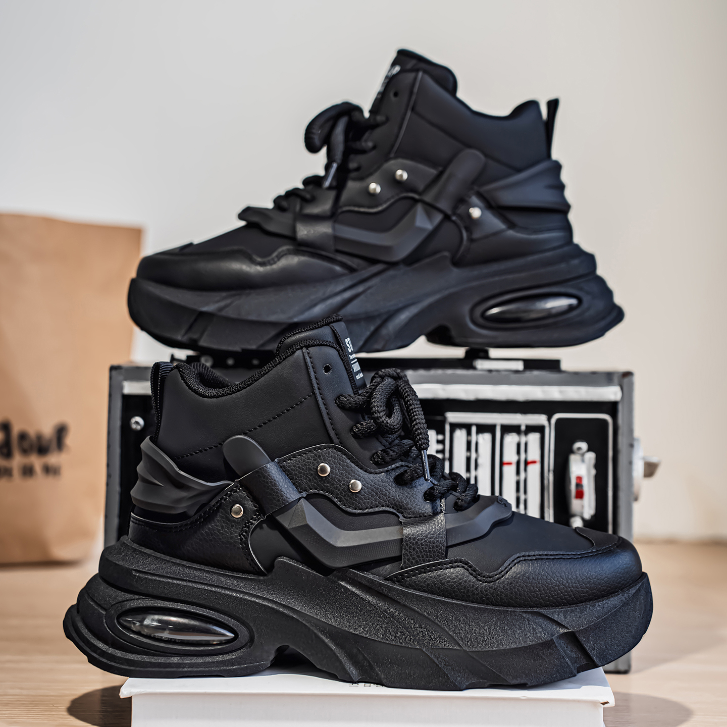 高帮男鞋冬季休闲潮流跑步黑武士运动鞋青少年气垫减震厚底老爹鞋