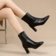 2026年新款 短靴子 粗跟中跟5厘米方头复古百搭黑色加绒马丁靴大码