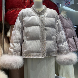 反季捡漏！新中式提花羽绒服女狐狸毛袖口白鸭绒冬名媛外套