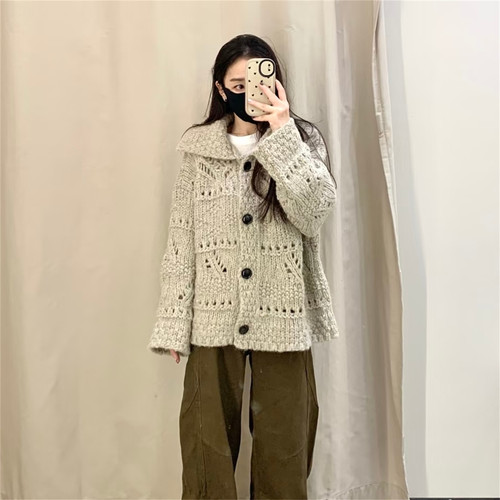 2025秋季女装新品 甜美宽松翻领粗针镂空针织开衫外套毛衣6771133