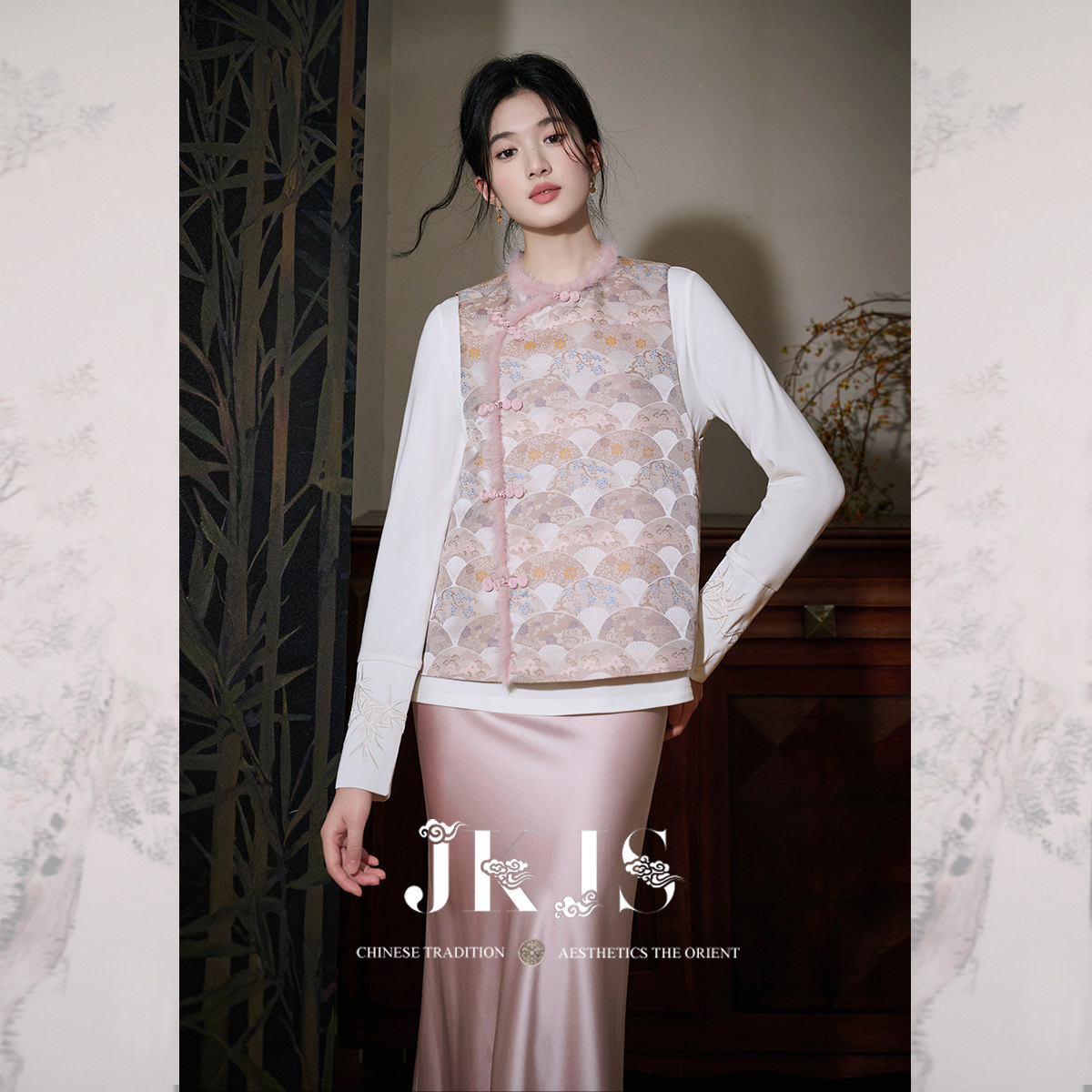 水貂毛拼接短款马甲JKJS夹棉