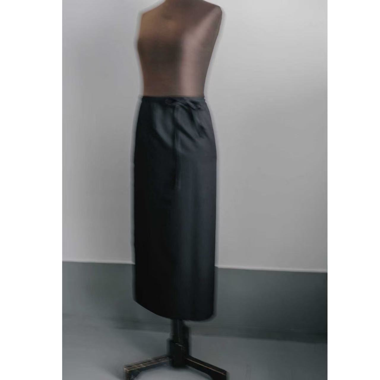 unefig蚕丝羊毛直筒中长半身裙