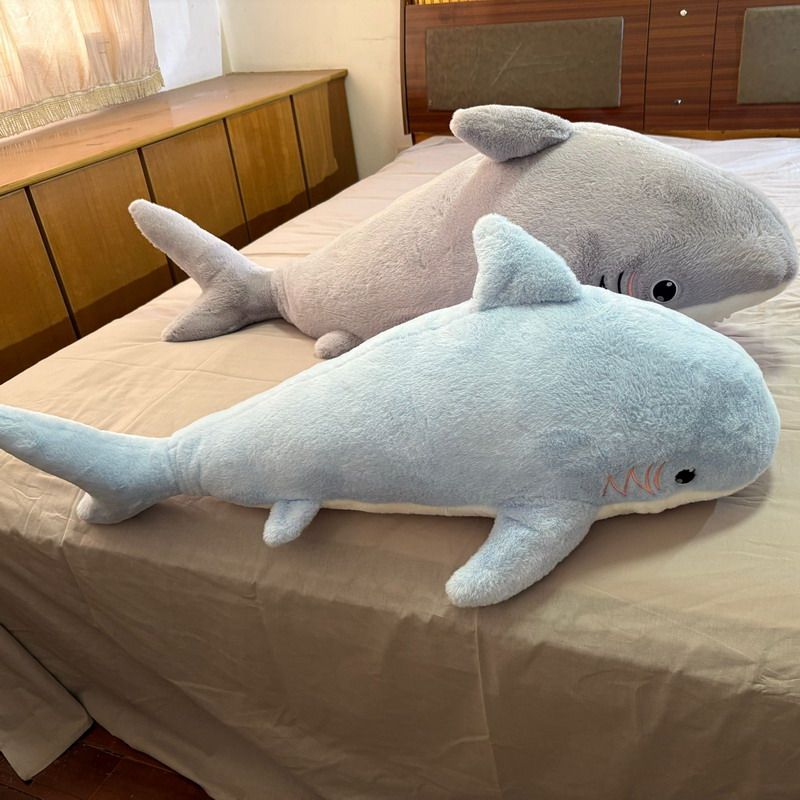 可爱鲨鱼公仔毛绒玩具床上抱睡觉的男女款夹腿玩偶巨齿鲨娃鱼抱枕
