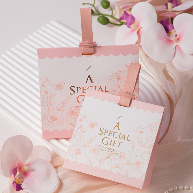 跨境2025新款创意婚礼喜糖盒高级欧式糖盒小清新花草创意结婚现货