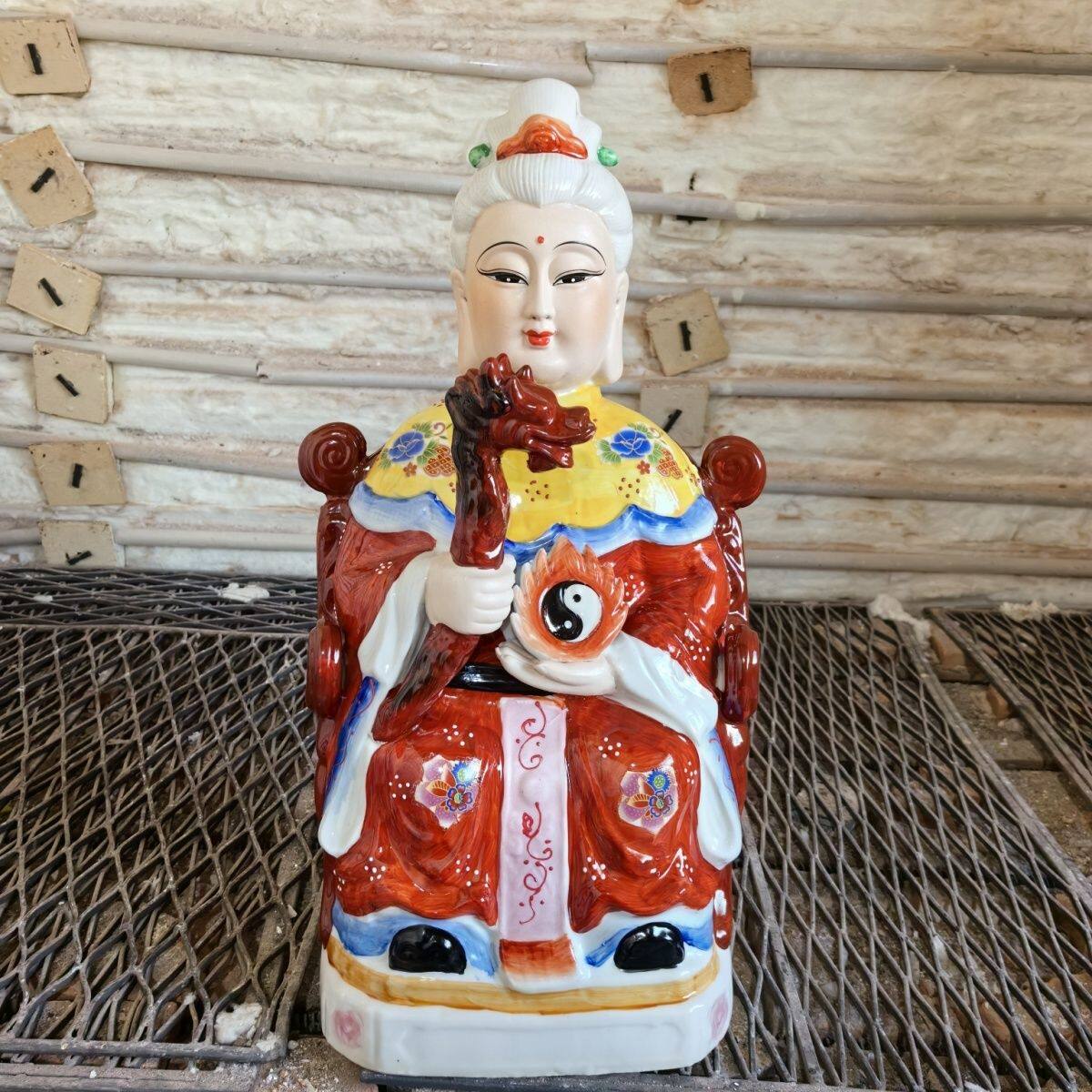 无生老母救世主无极老母神像老母娘娘家居保平安陶瓷摆件