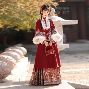 风来榕下日照潜渊原创汉服女明制合领长袄加绒刺绣仿妆花马面冬款