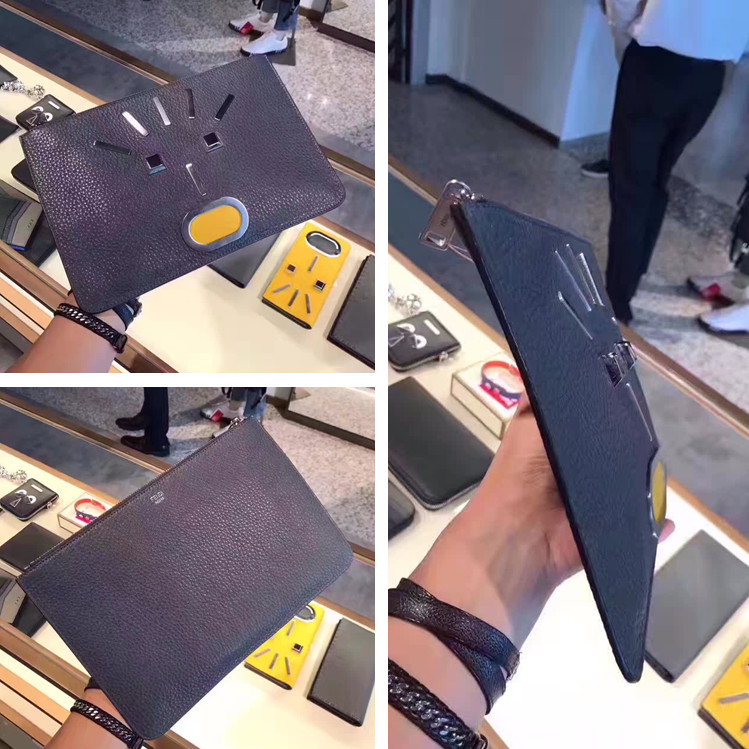 FENDI·ÒµÏ пî‡åÁ³±íÇéС¹ÖÊÞ»úÆ÷ÈËÀÁ´È«Æ¤ºÚÉ«ÊÖÄðüÊÖ°üÅ®°ü