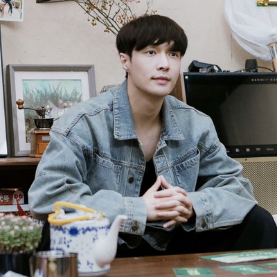 向往的生活8张艺兴同款外套