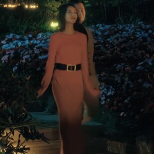 欧洲夜色正浓蓝盈莹梁丹宁同款针织连衣春秋圆领修身裙子女衣服潮