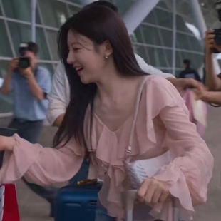 欧洲韩剧爱情怎么翻译高允真车茂熙同款衬衫上衣v领衬衣女衣服潮