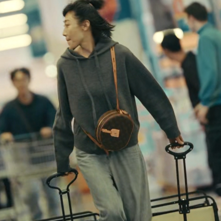 时差一万公里任素汐张冉同款卫衣