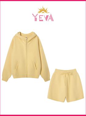YEVA 慵懒风软糯oversize连帽卫衣2026春季新款高腰直筒短裤套装