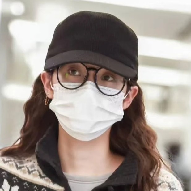 欧洲明星欧阳娜娜同款黑色帽子男女ins棒球帽休闲鸭舌帽百搭潮