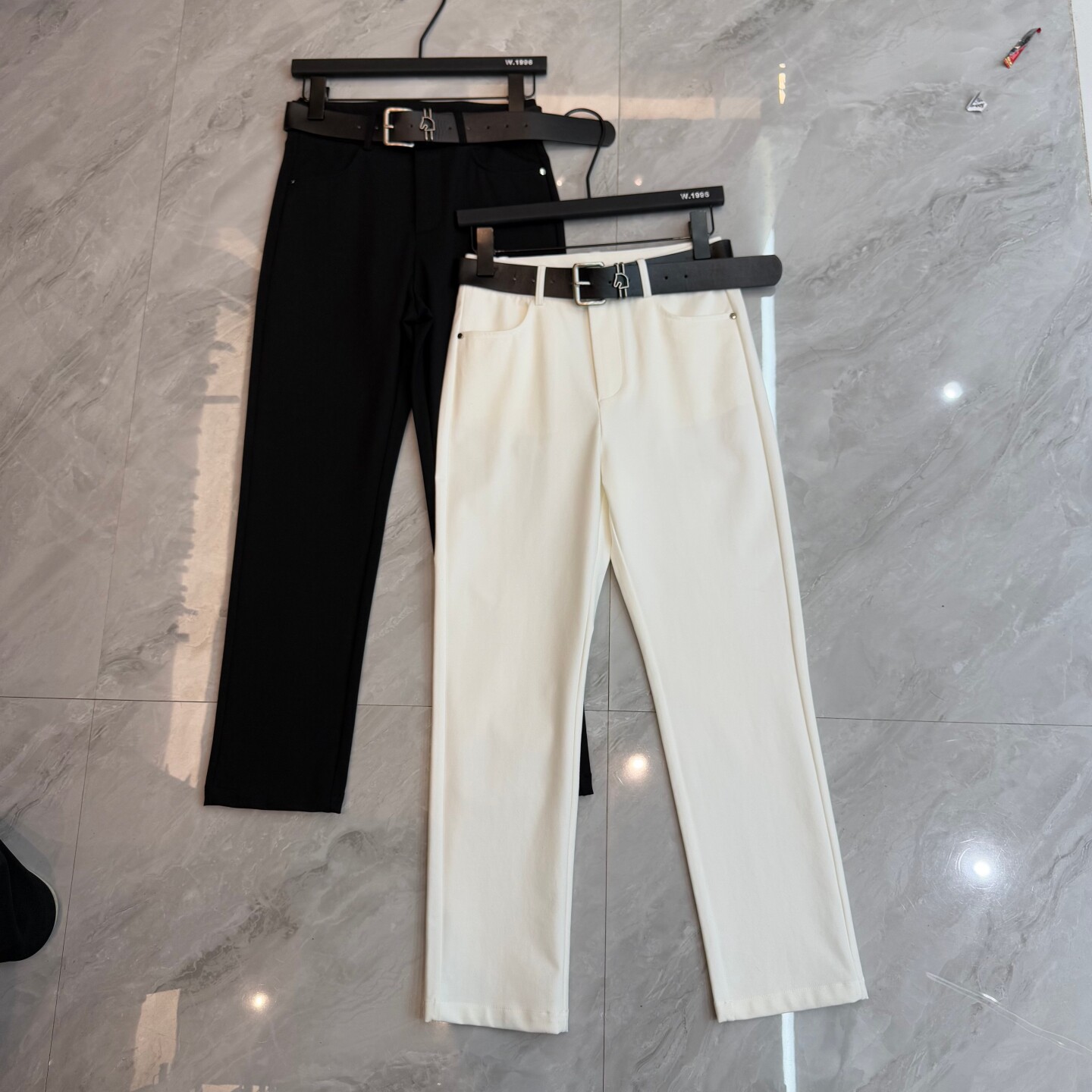 欧洲站2026春季新款高腰显瘦小直筒九分烟管裤女百搭气质休闲西裤