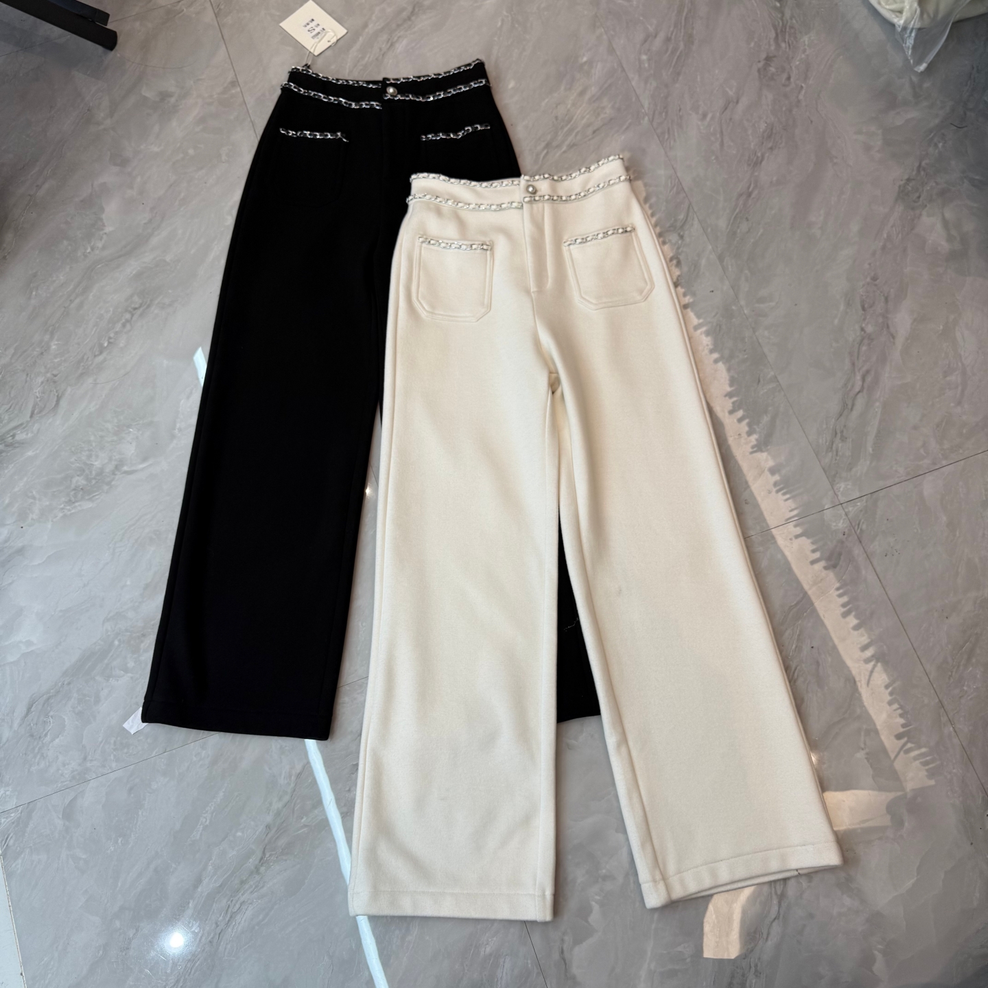 欧洲站2025秋冬新款铁链装饰高腰双口袋羊绒阔腿裤女窄版直筒长裤