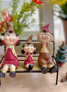 家居装饰品礼物甜心情侣一家三口椅子树脂客厅卧室书房摆件礼物