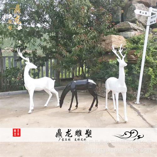 雕塑厂家玻璃钢园林景观几何鹿玻璃钢仿铜鹿雕塑广场抽象雕塑