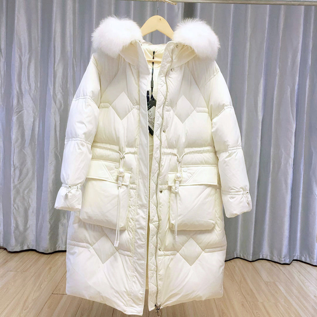 比品质奢华大毛领保暖羽绒服90白鸭绒珍珠收腰女装高端订制