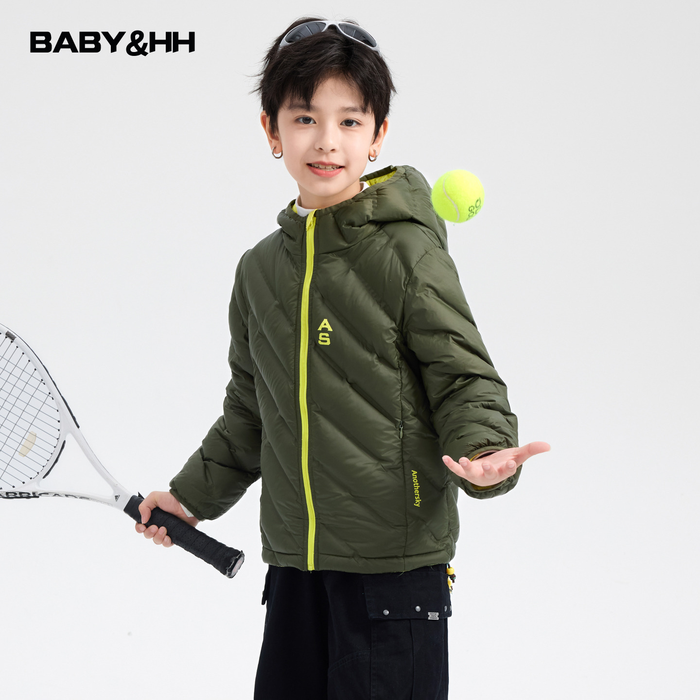 90白鸭绒轻薄防水运动连帽羽绒服