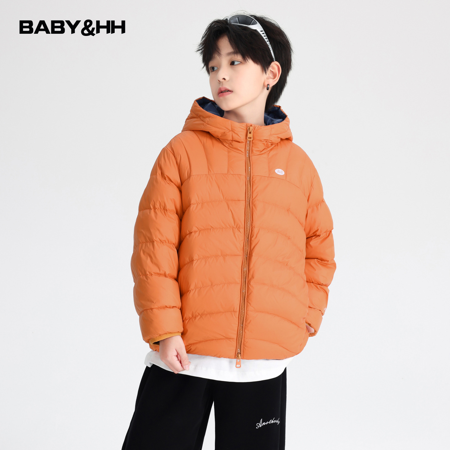 90安心绒连帽撞色轻薄保暖羽绒服