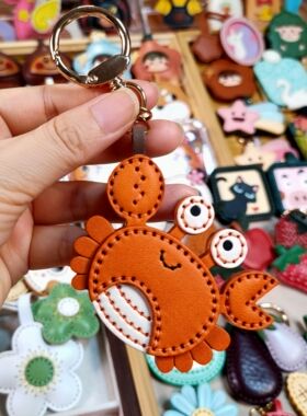 可爱原创小螃蟹挂件墨染手工定制橙色螃蟹包包挂件车钥匙挂饰礼物