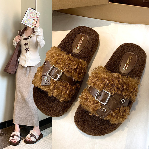 2025年时尚8826-3皮革边扣百搭外穿软底女拖鞋