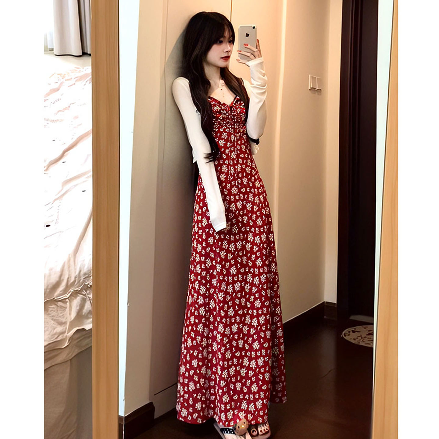 韩系夏红碎花吊带白防晒开衫套装图片
