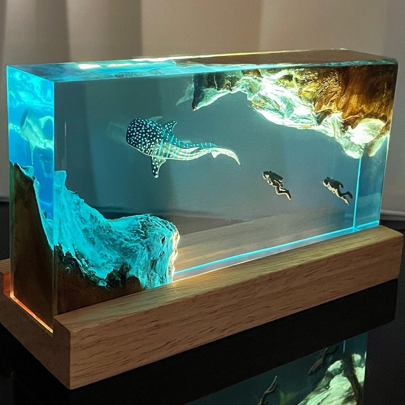 海底世界景观溶洞鲸鲨鱼情侣潜水装饰摆件