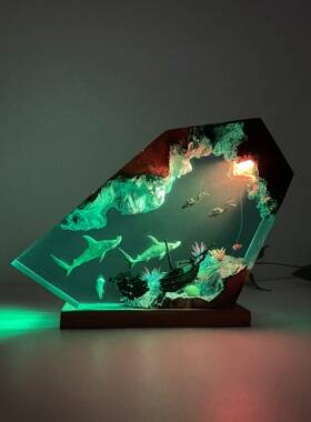 手作树脂小夜灯氛围灯海底世界景观锤头鲨沉船潜水员水母摆件礼物