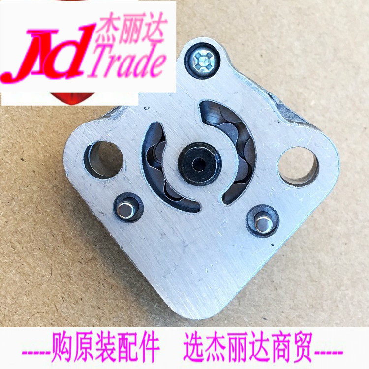 适用豪爵铃木红宝灵迪天玉女装踏板摩托车电喷发动机机油泵总成