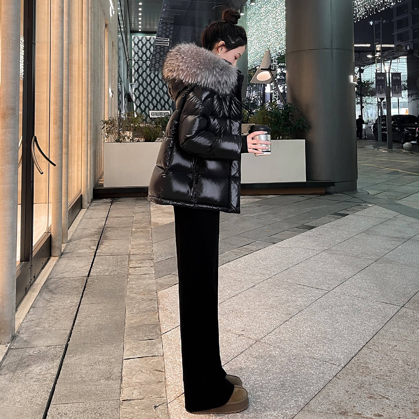 短款白鹅绒大毛领加厚冬季羽绒服