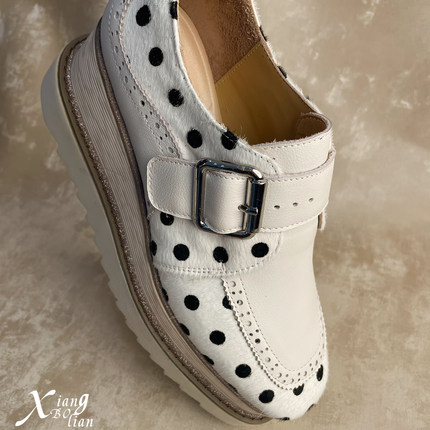 YANGDASHU坡跟休闲松糕鞋女士黑白波点高级感7厘米增高厚底单鞋女