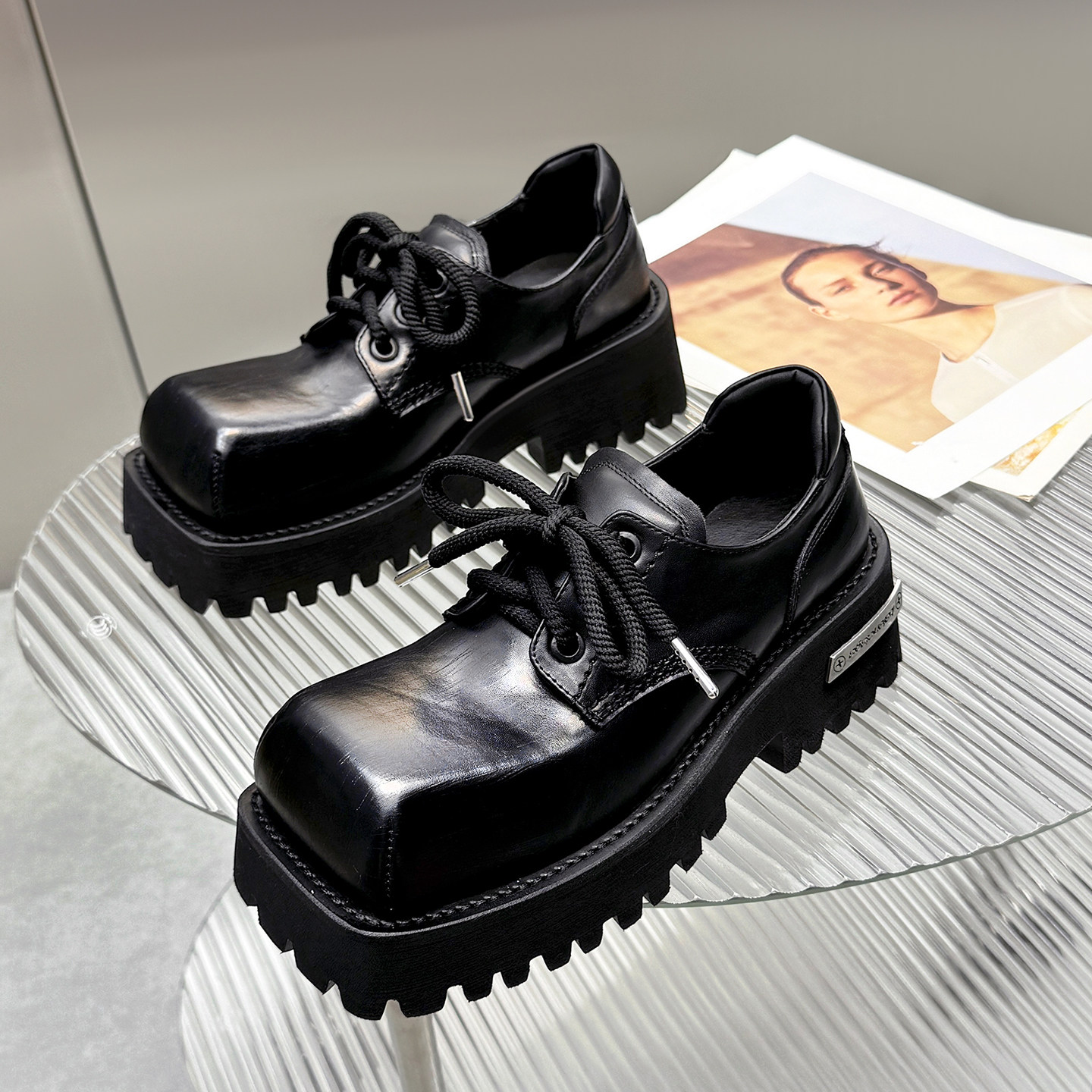 胎牛皮方头厚底增高系带小皮鞋女