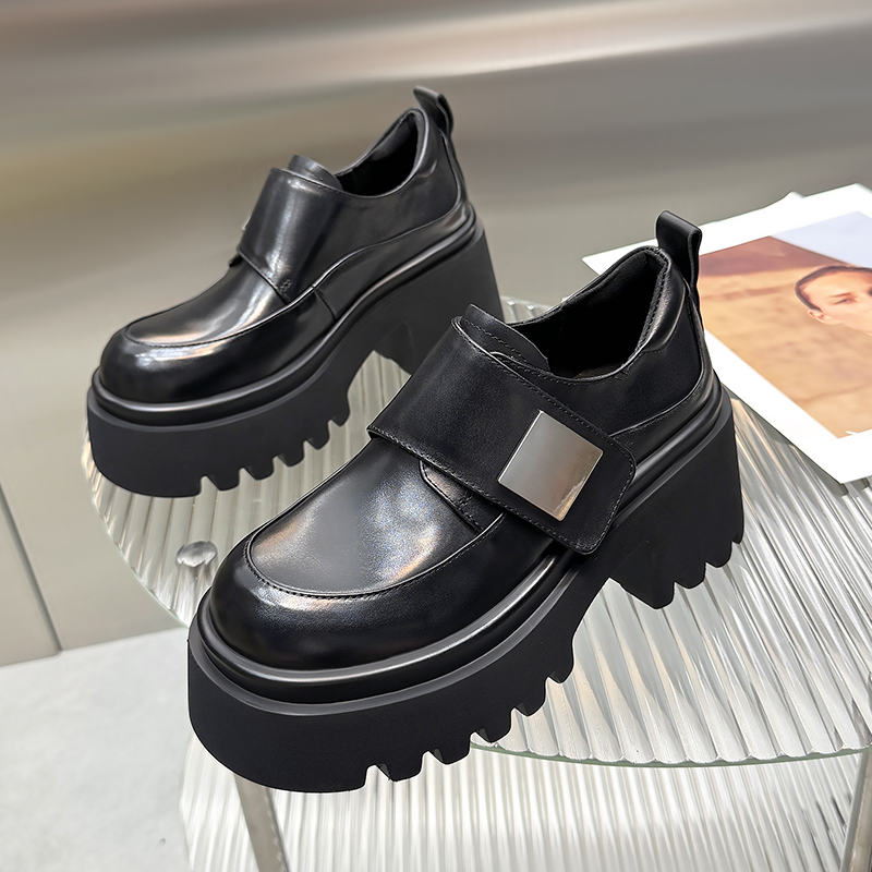 胎牛皮增高厚底魔术贴乐福鞋女