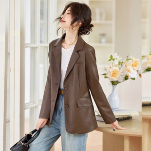 美拉德皮衣穿搭2024早春秋季新款咖色美式复古气质西装pu皮外套女