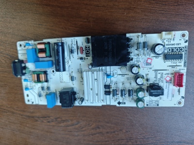 原装TCL   55V8L电源板PW.A100W2.773
