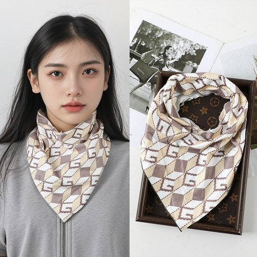 三角围巾围脖女新款时尚绒布秋冬季护颈韩版防寒保暖气质百搭脖套