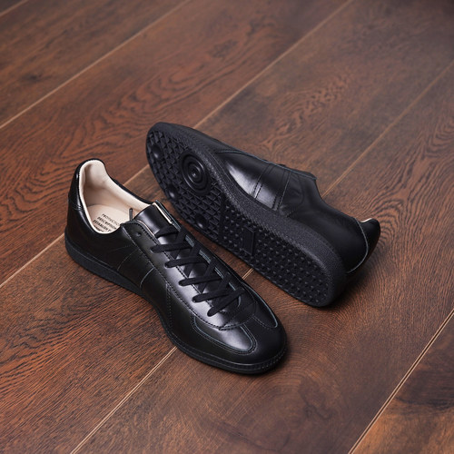 枯骨头层牛皮黑武士德训鞋