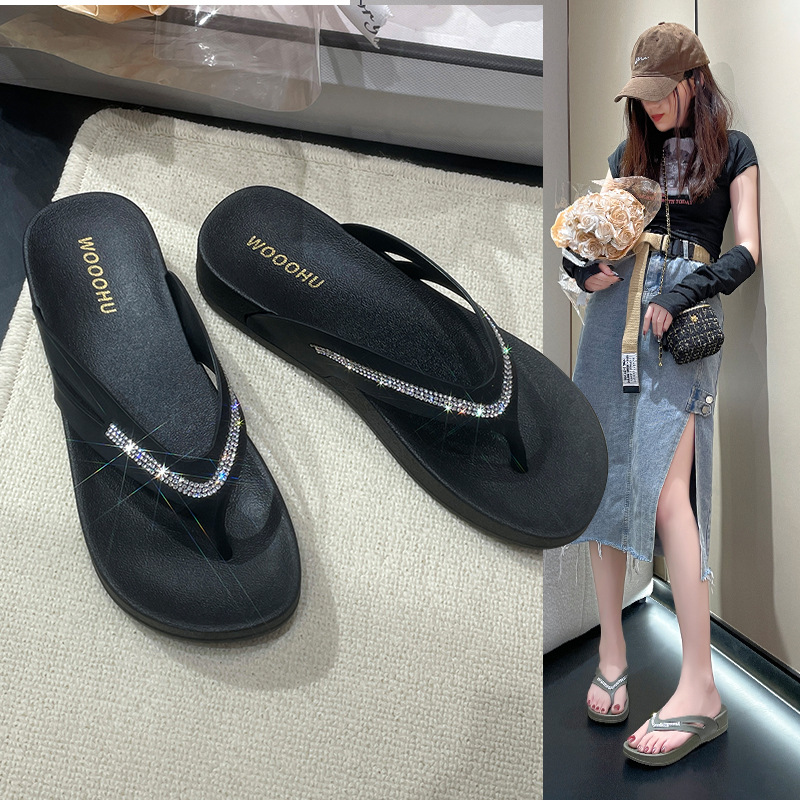 户外夹脚凉拖鞋居家防滑坡跟增高